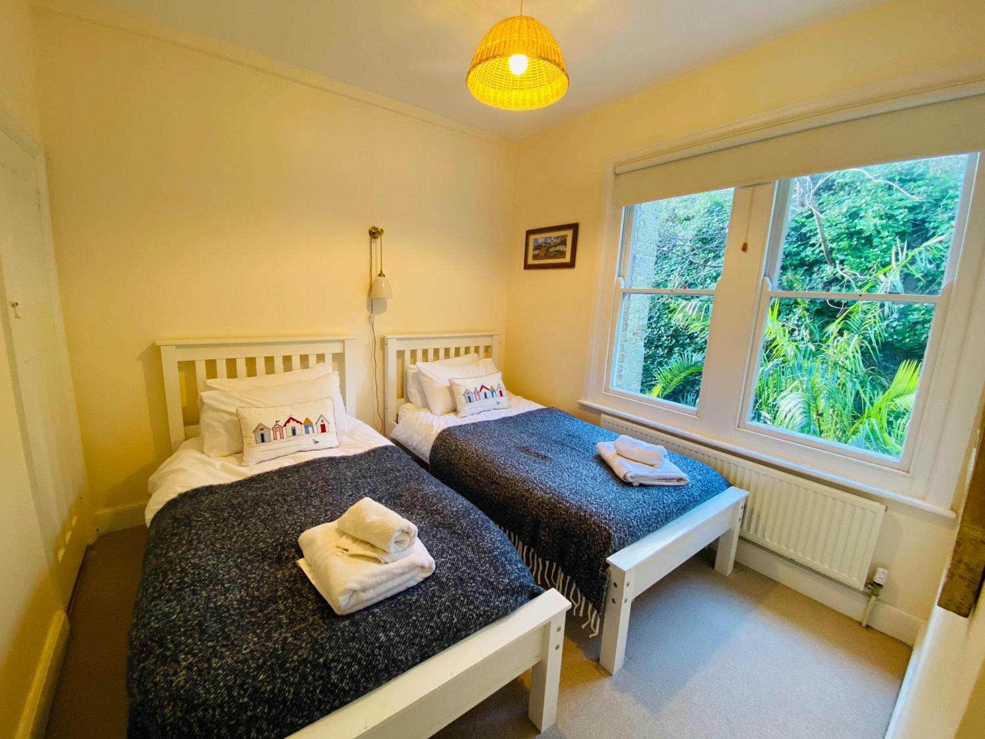 Seaview Cottage 布罗德斯泰 外观 照片